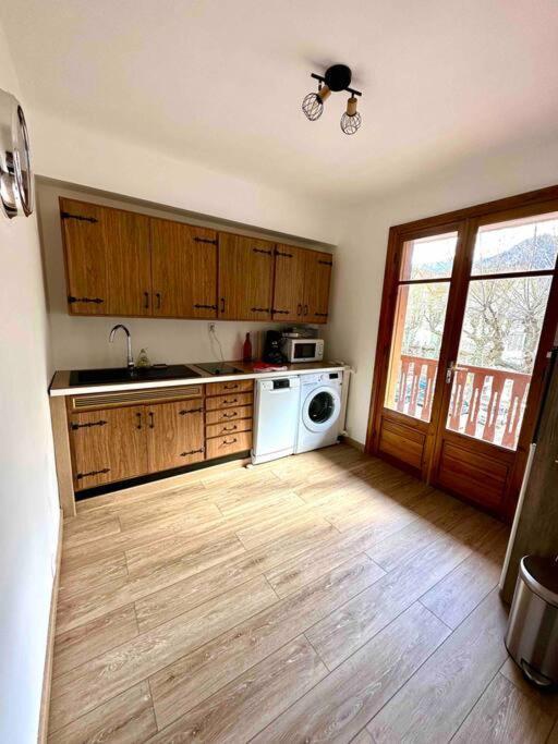 Charmant Appartement Renove Au Coeur Du Village Saint-Martin-Vésubie Extérieur photo