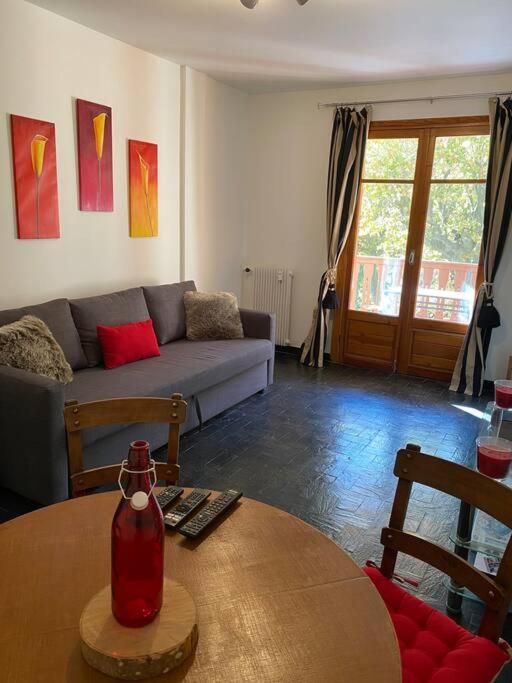 Charmant Appartement Renove Au Coeur Du Village Saint-Martin-Vésubie Extérieur photo