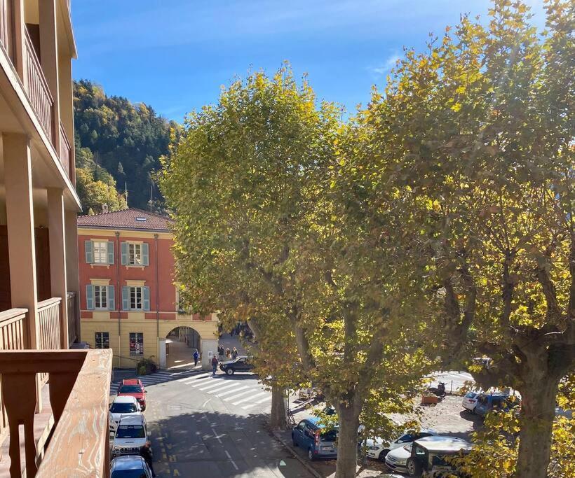 Charmant Appartement Renove Au Coeur Du Village Saint-Martin-Vésubie Extérieur photo