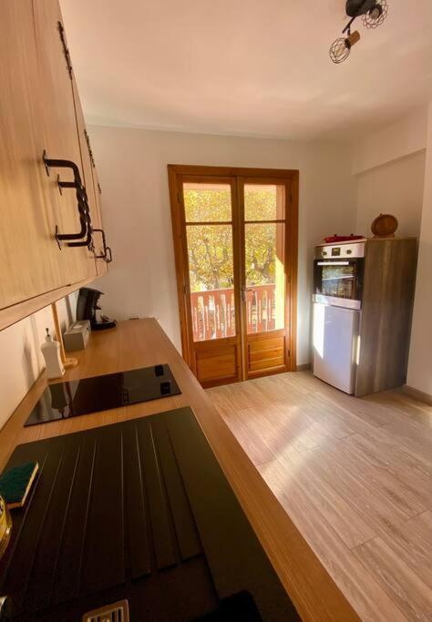 Charmant Appartement Renove Au Coeur Du Village Saint-Martin-Vésubie Extérieur photo